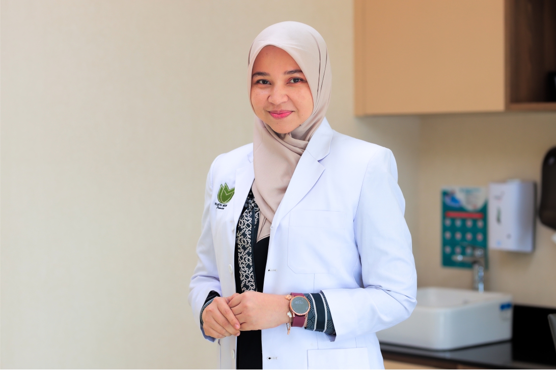 Dr. Deska Andina Rezki, SpA Dr. Deska Andina Rezki, SpA